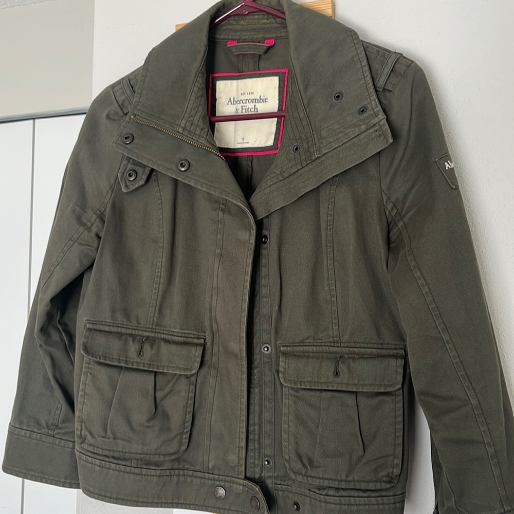 Abercrombie & Fitch army green utilitarian jacket